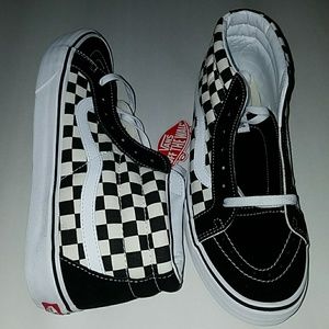 New VANS Black White Checkerboard Mid Reissue